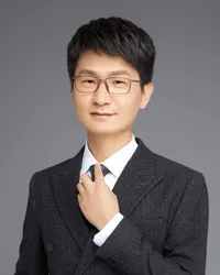 侯震