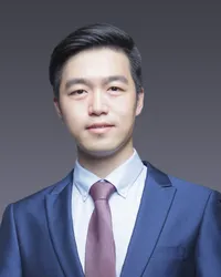 王飞